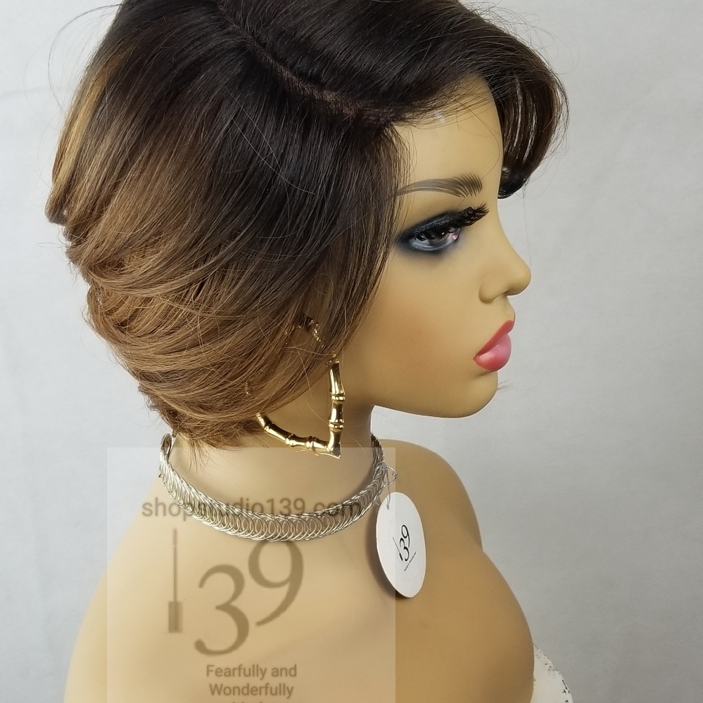 Ombre Dark Root Bob cut wig - Picture 1 of 3